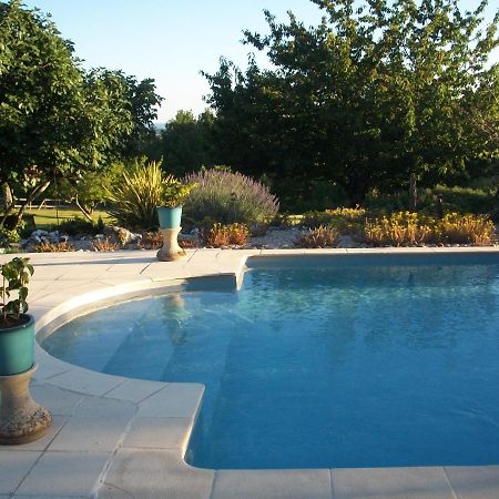 Le Pre Joli Hotel Beaugas Bagian luar foto