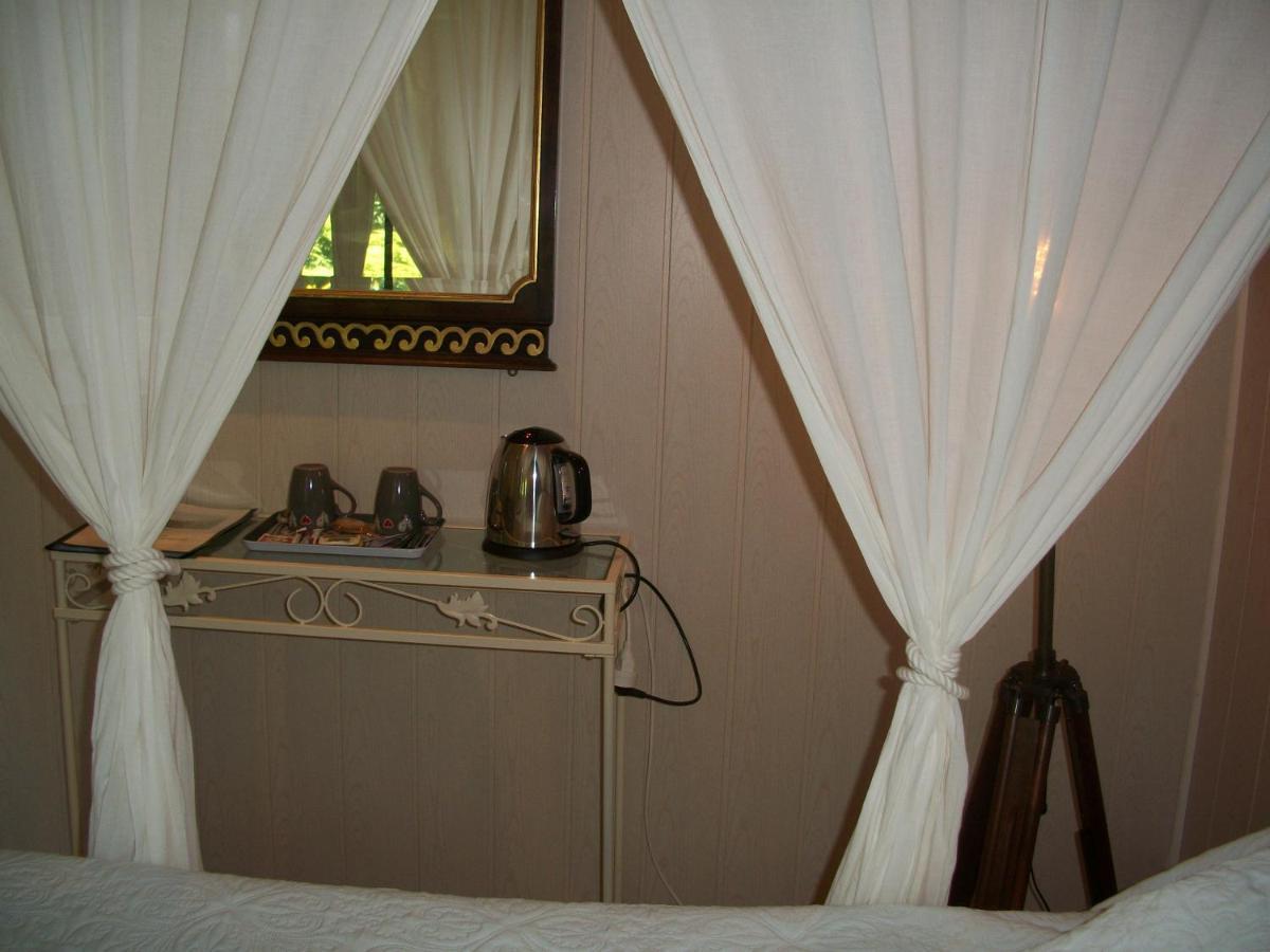 Le Pre Joli Hotel Beaugas Bagian luar foto