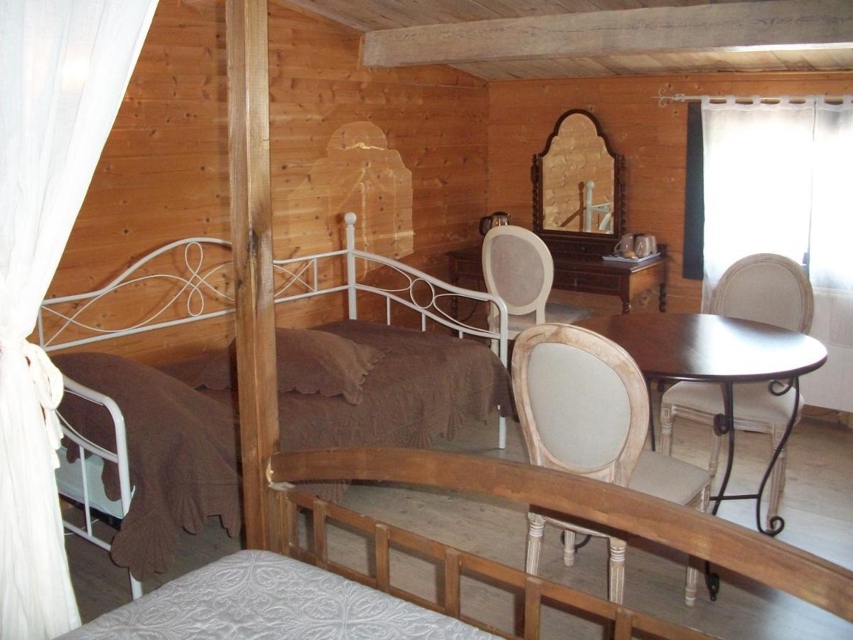 Le Pre Joli Hotel Beaugas Bagian luar foto