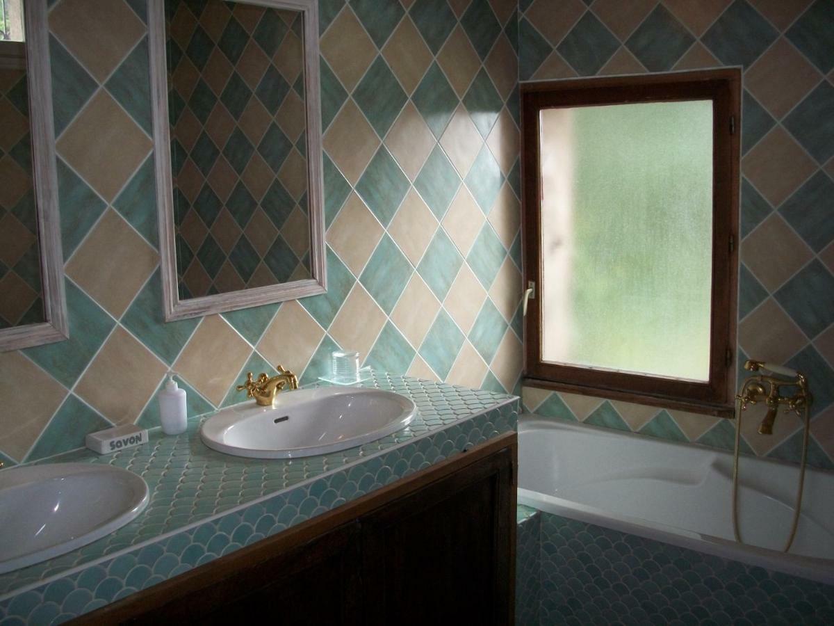 Le Pre Joli Hotel Beaugas Bagian luar foto